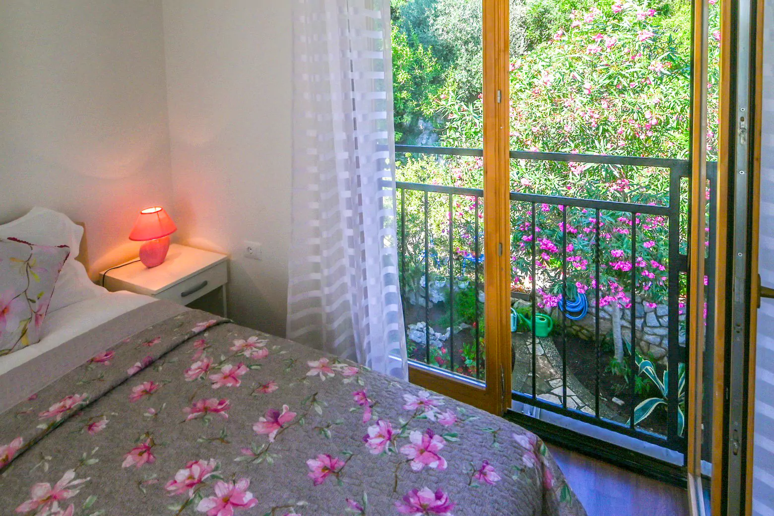 5 Bedroom View