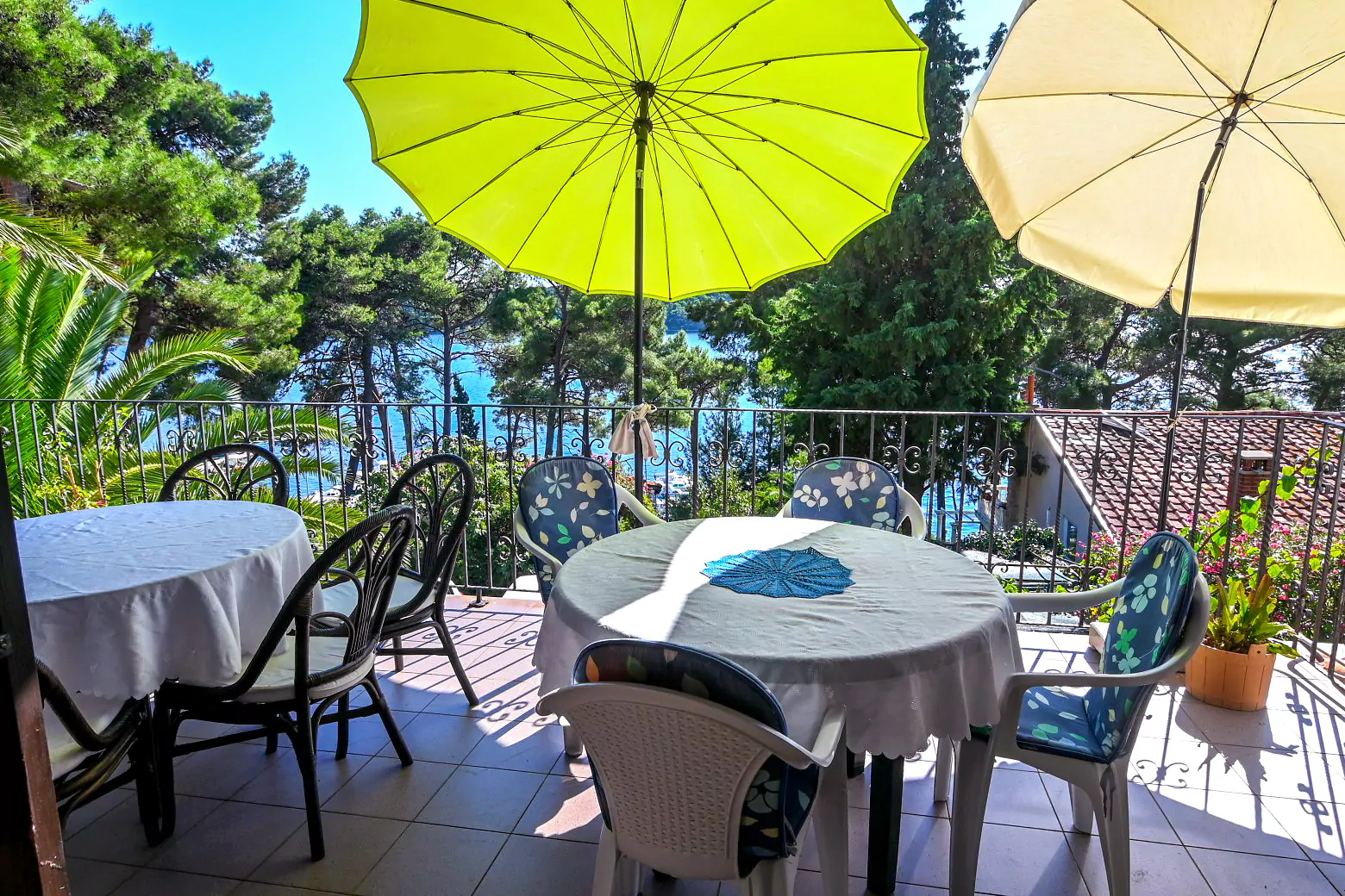 Dining Terrace (1)